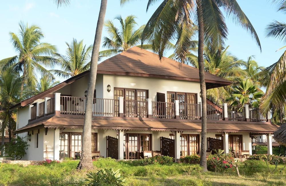 Breezes Beach Club And Spa Bwejuu Exterior photo