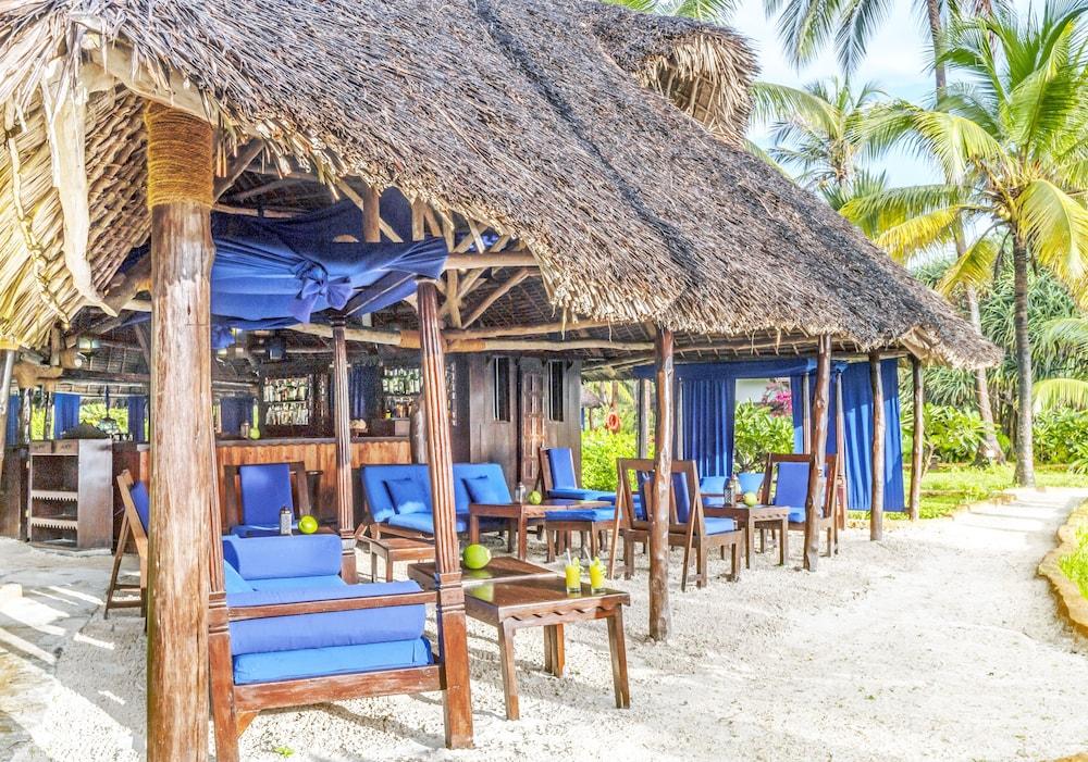 Breezes Beach Club And Spa Bwejuu Exterior photo
