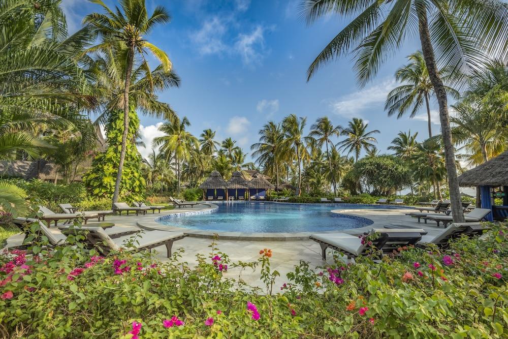 Breezes Beach Club And Spa Bwejuu Exterior photo
