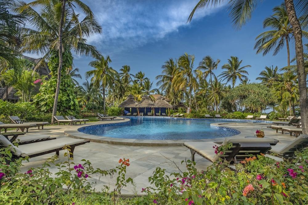 Breezes Beach Club And Spa Bwejuu Exterior photo