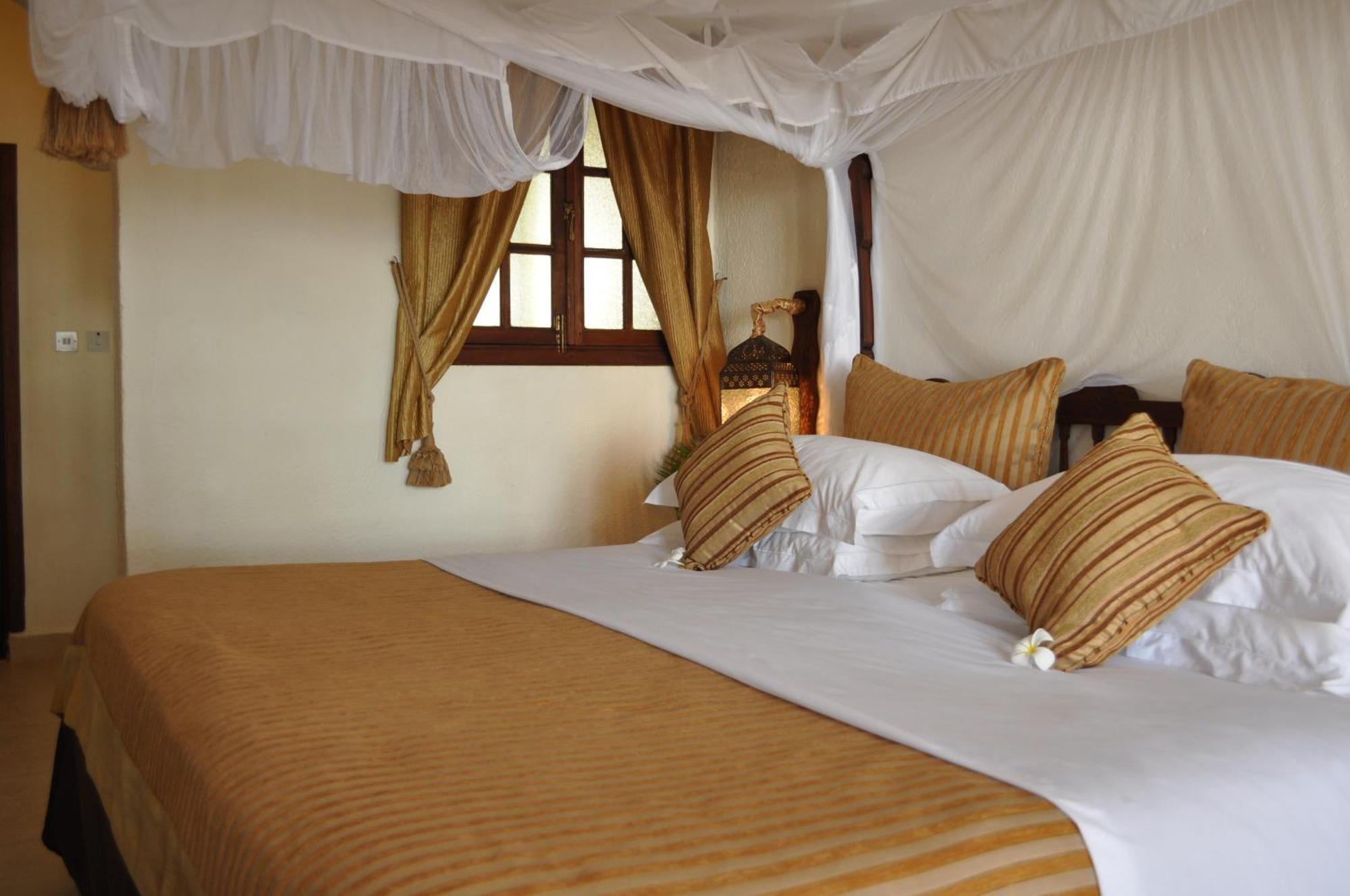 Breezes Beach Club And Spa Bwejuu Room photo