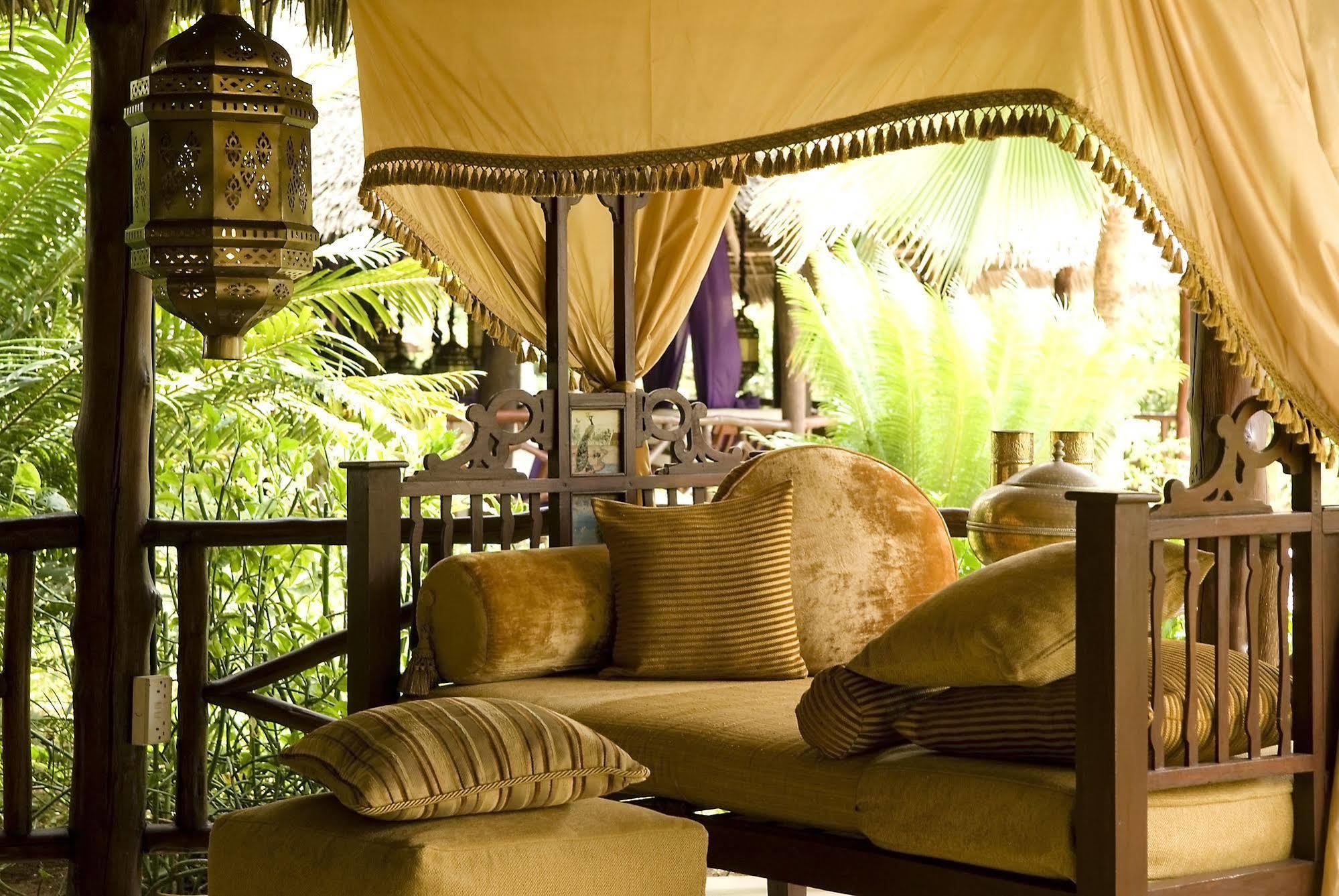 Breezes Beach Club And Spa Bwejuu Exterior photo