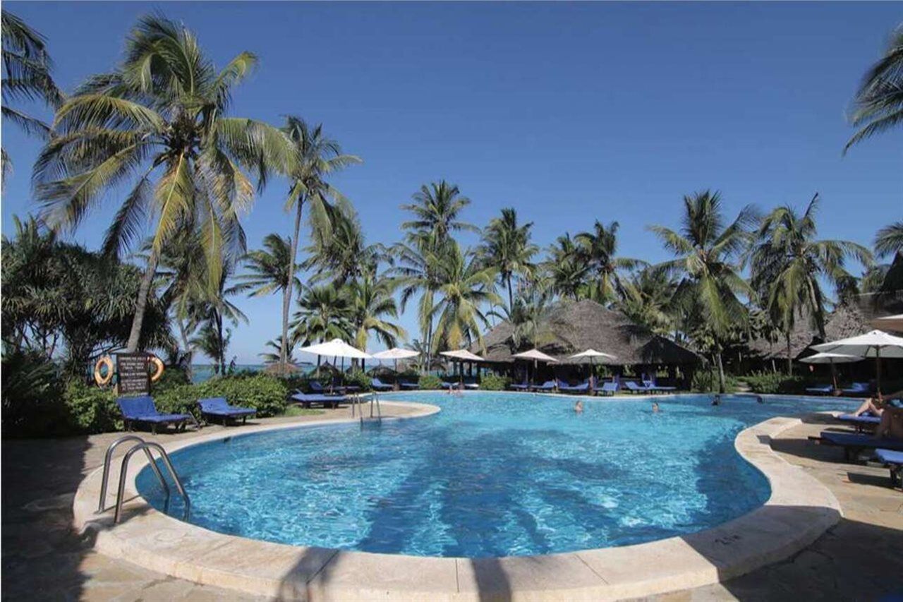 Breezes Beach Club And Spa Bwejuu Exterior photo