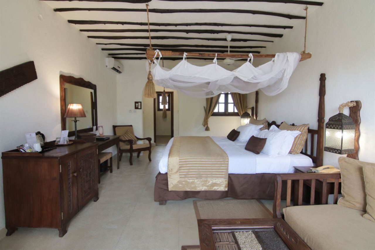 Breezes Beach Club And Spa Bwejuu Exterior photo